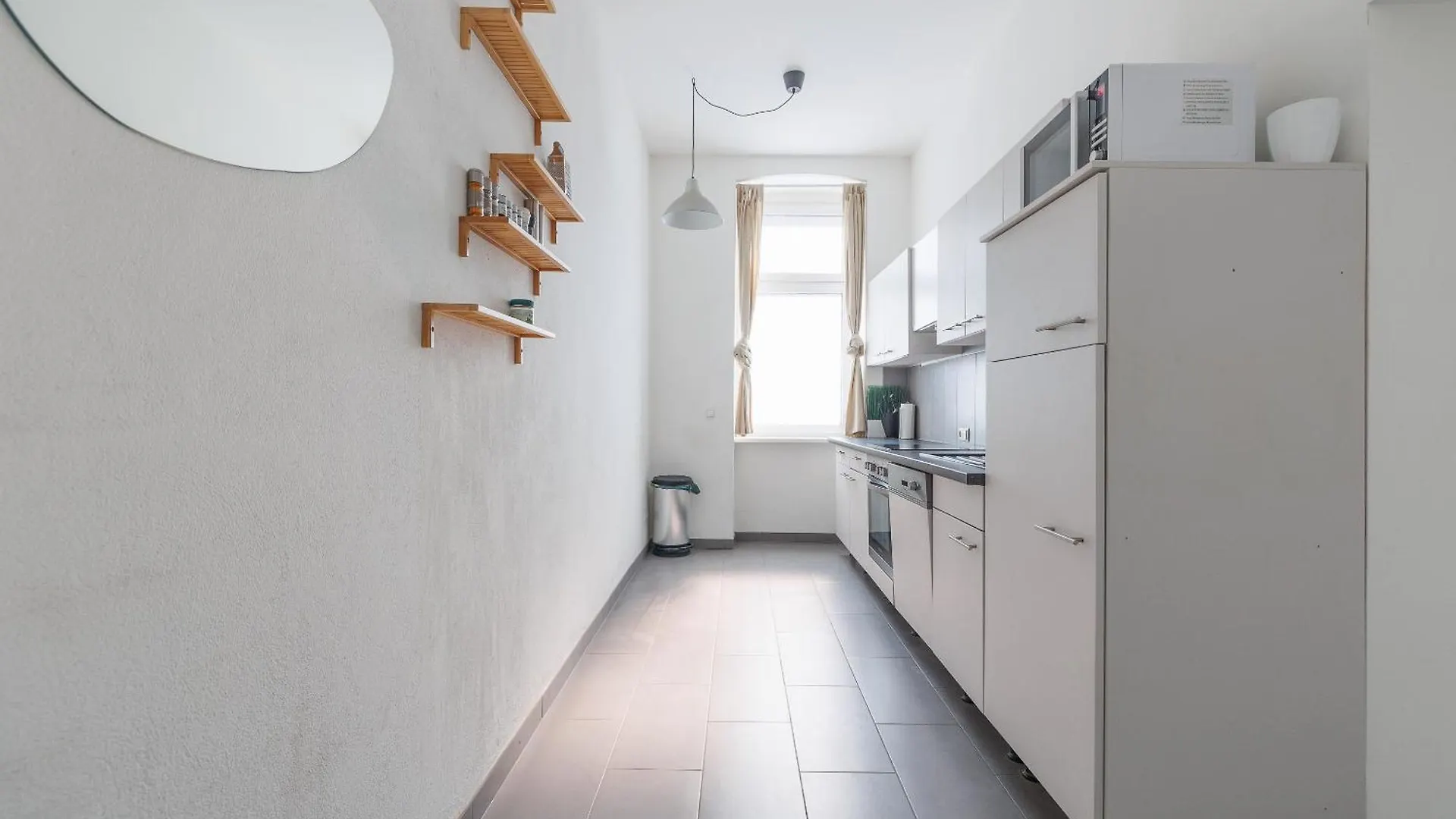 Modern City Apartment In Vienna