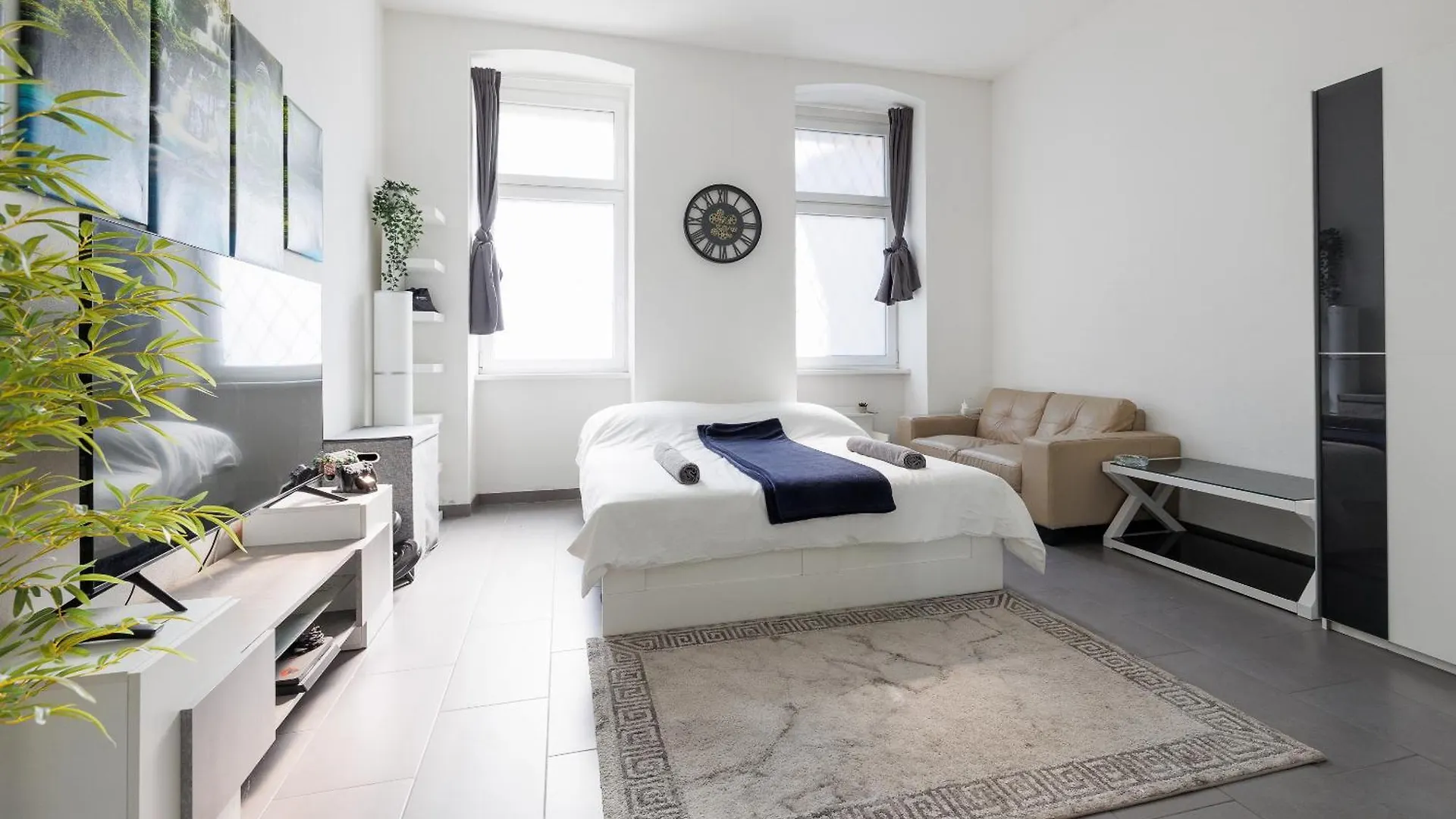 Modern City Apartment In Vienna