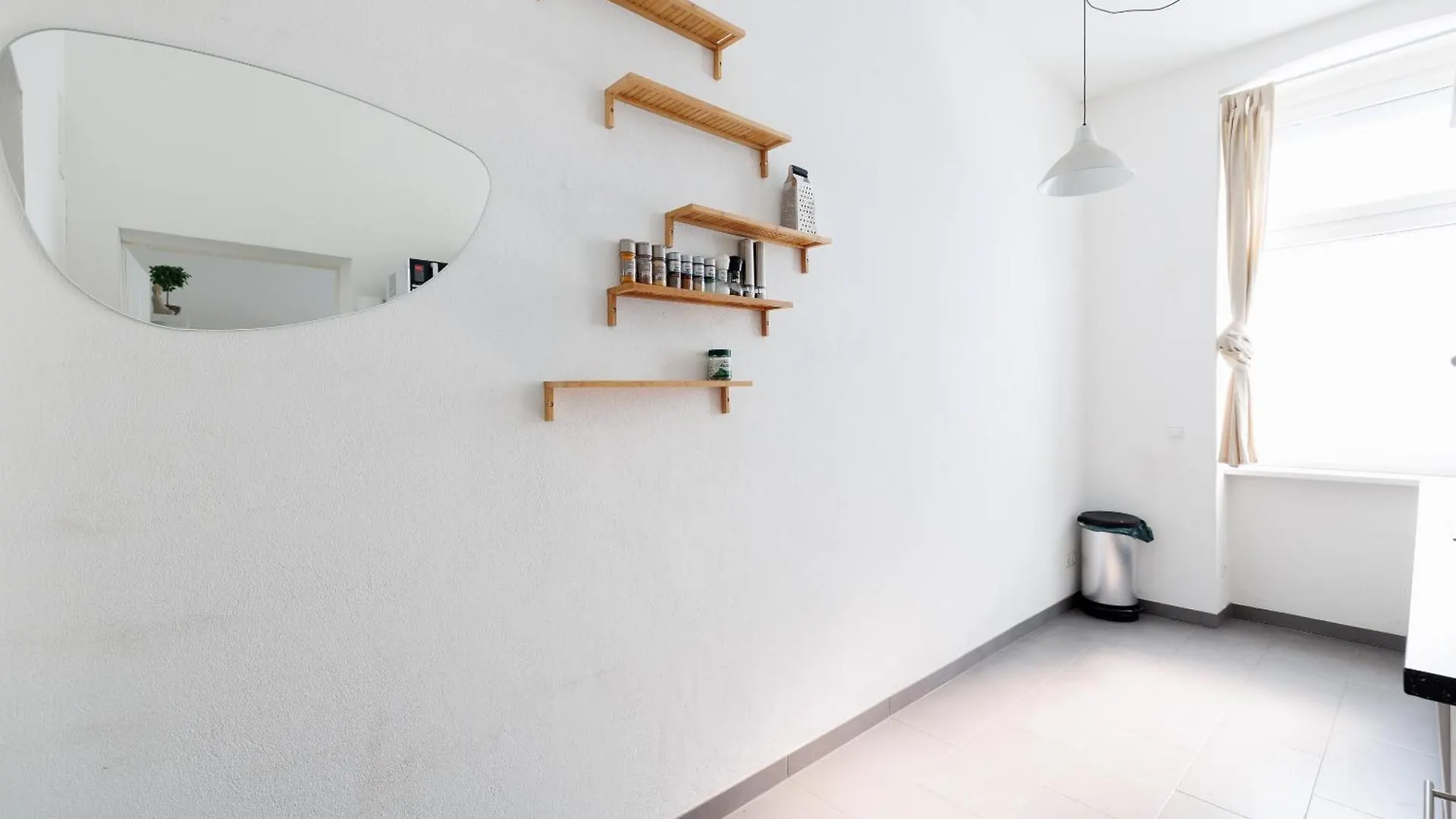 Modern City Apartment In Vienna