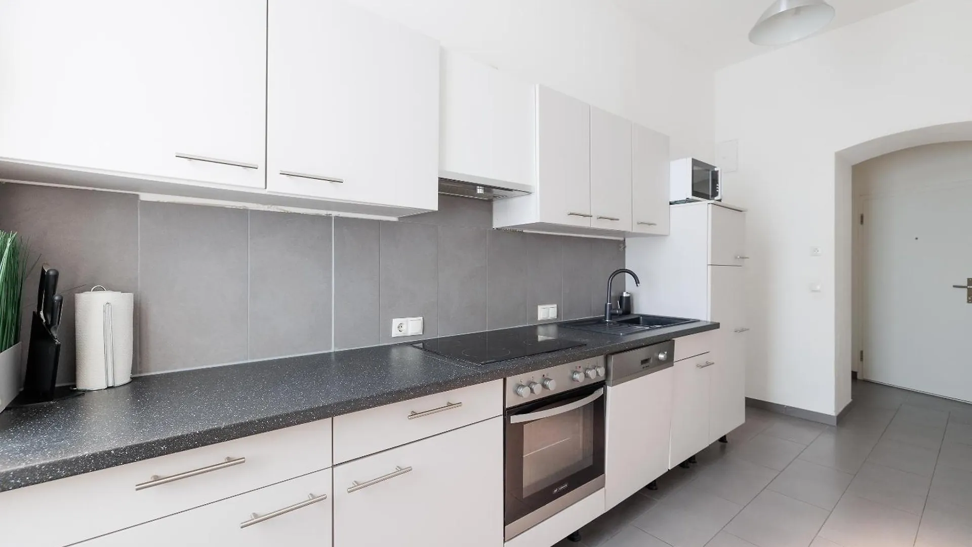 Modern City Apartment In Vienna Austria