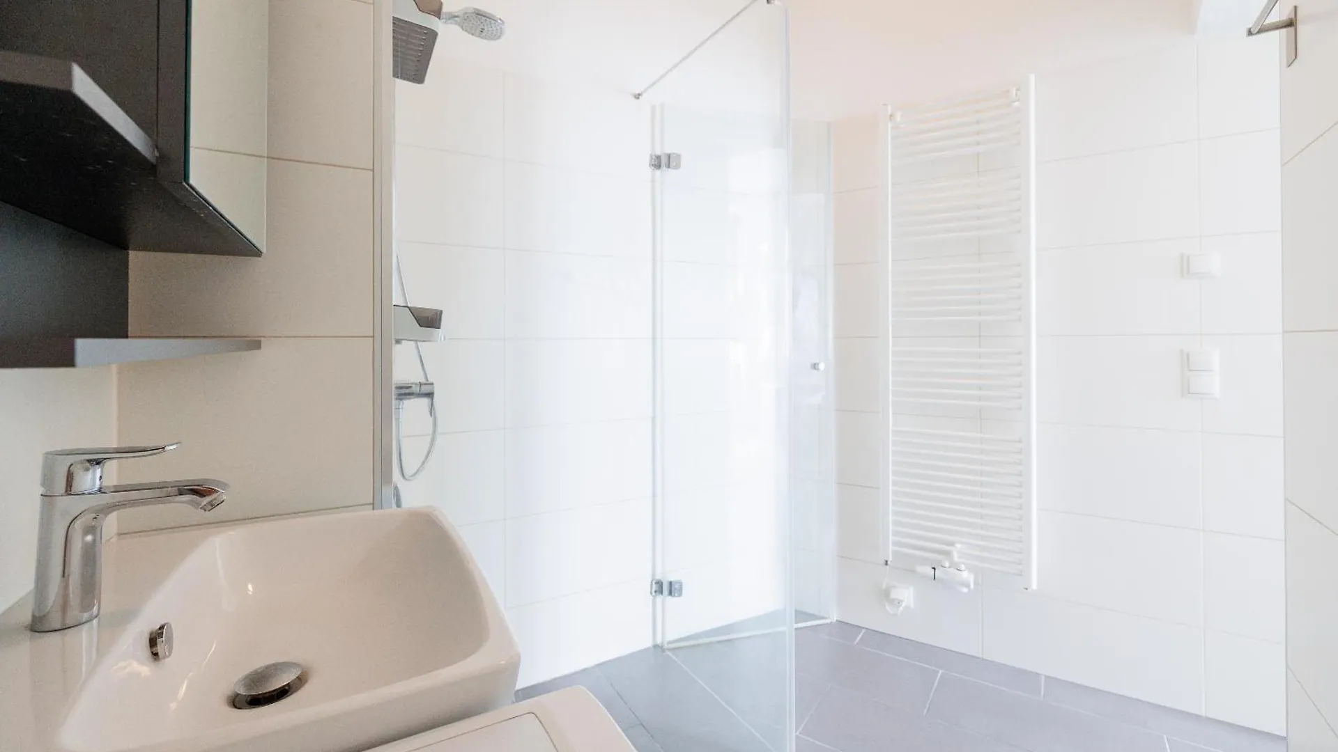 Modern City Apartment In Wien