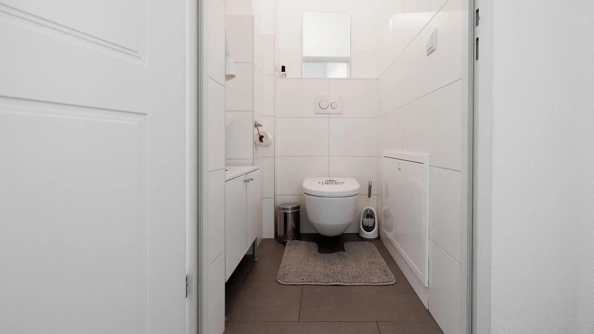 Modern City Apartment In Wien