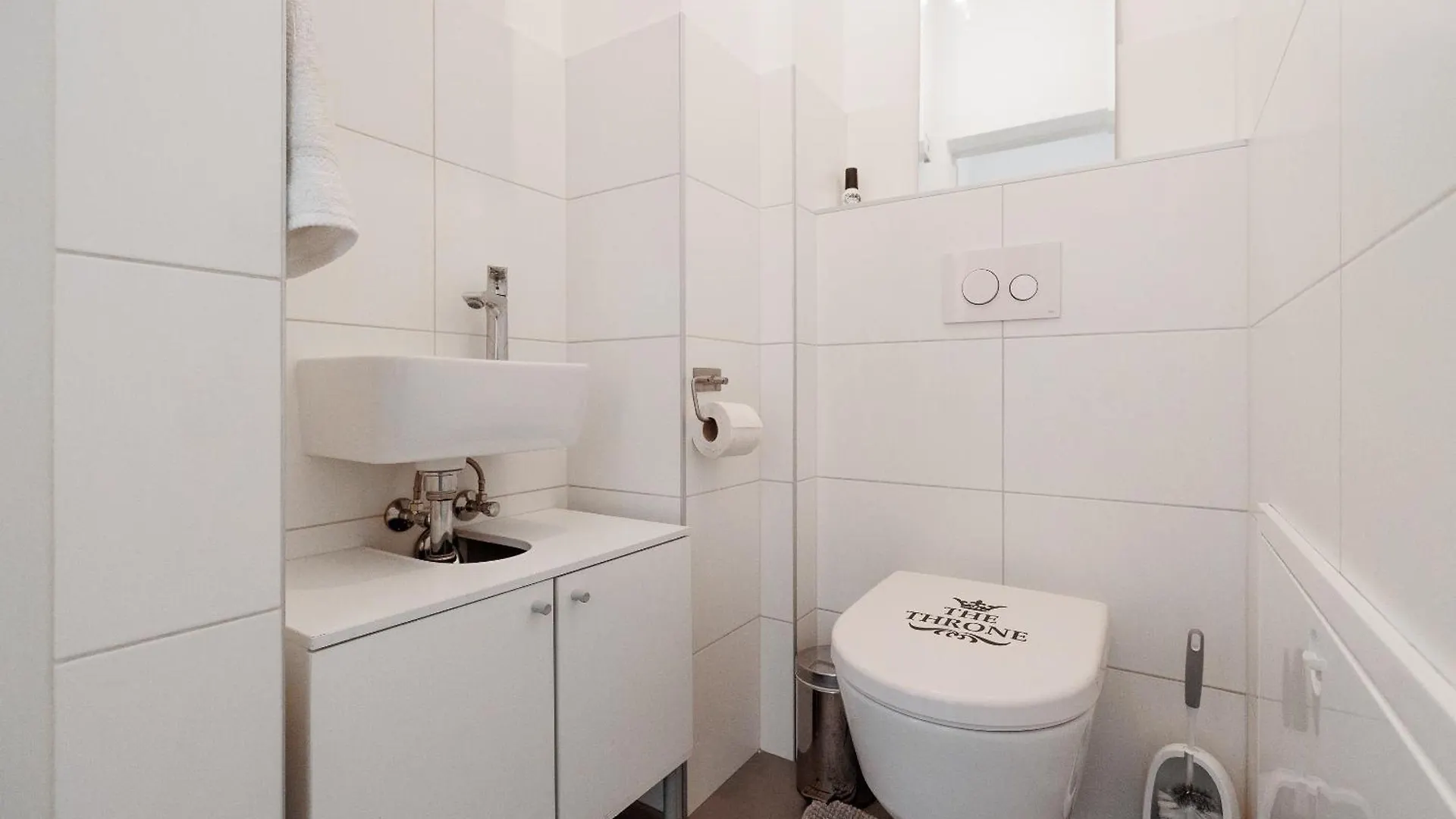 Modern City Apartment In Wien
